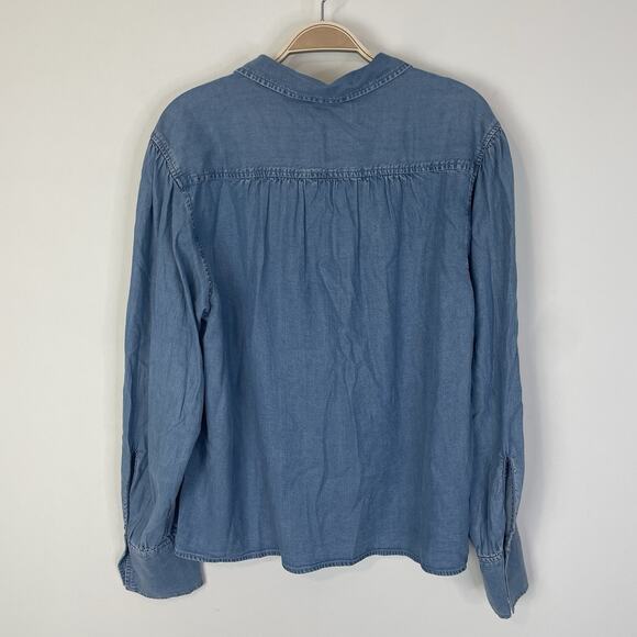 Madewell Chambray Easy Y-Neck Button-Up Shirt in Ritch Wash NS351 Casual Work - Picture 4 of 10